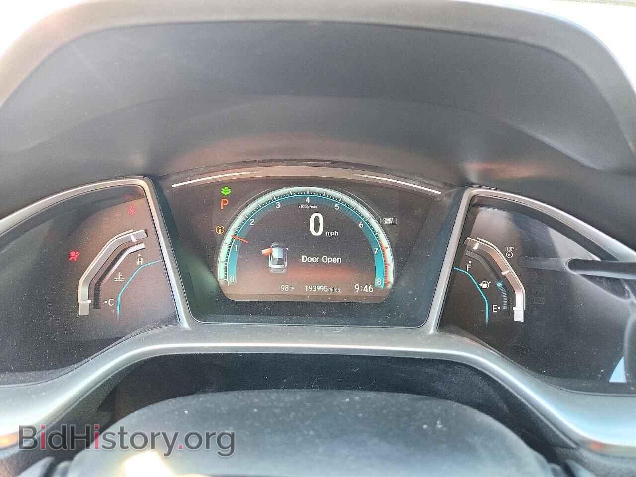 2018 HONDA CIVIC - VIN: 2HGFC2F78JH520348 - Фото 9