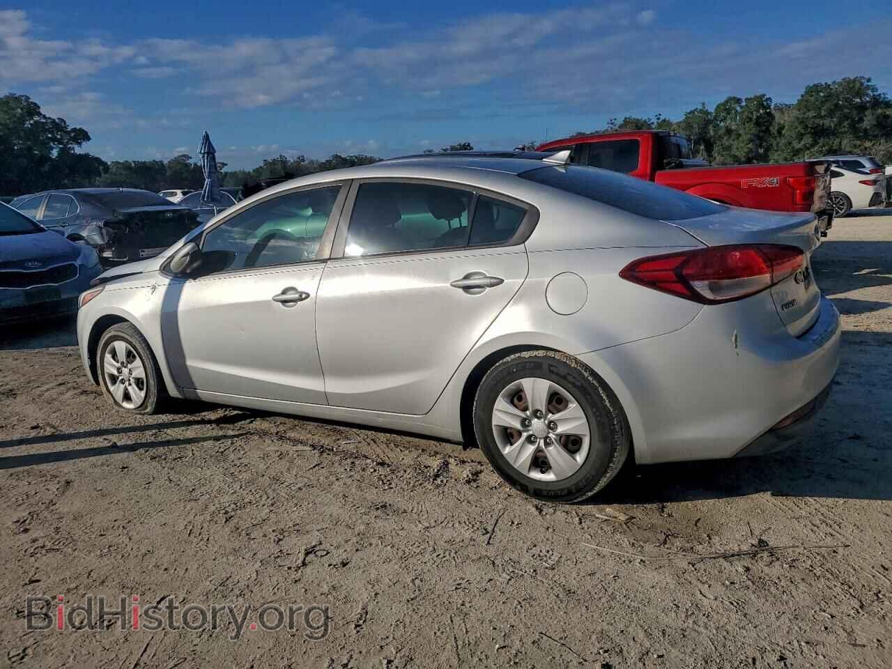2017 KIA FORTE - VIN: 3KPFK4A7XHE019052 - Фото 2