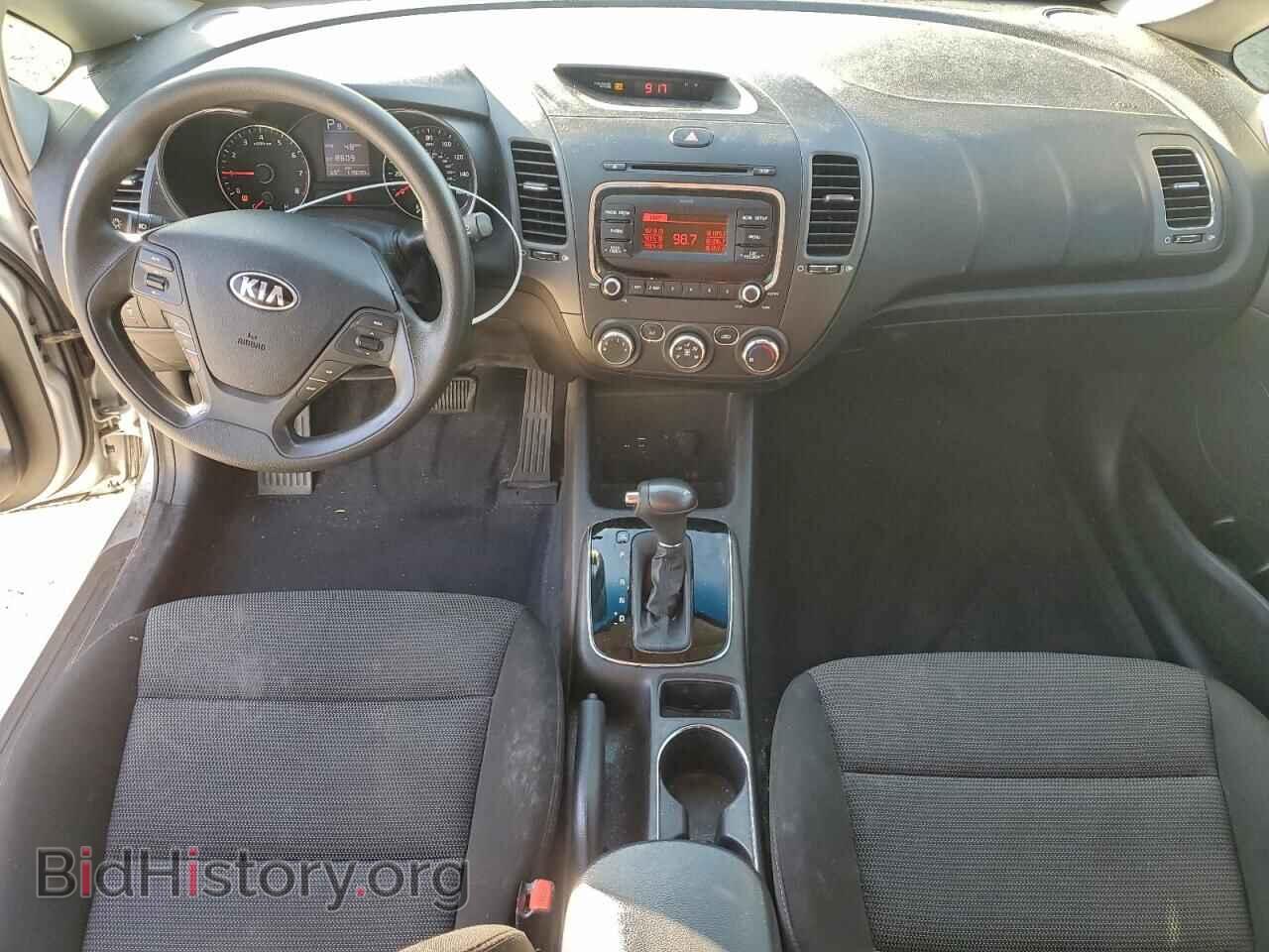 2017 KIA FORTE - VIN: 3KPFK4A7XHE019052 - Фото 8