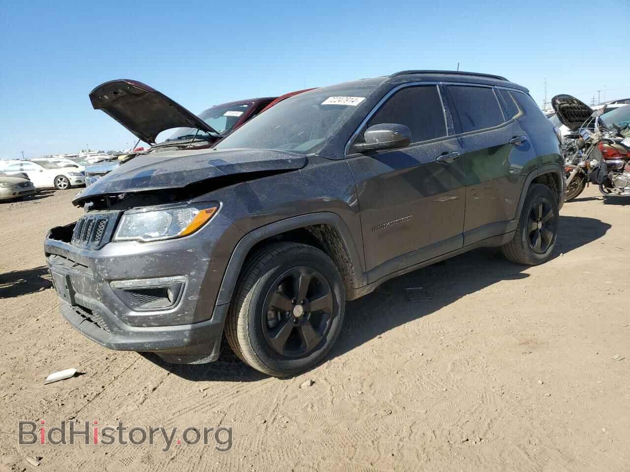 Photo 3C4NJDBB3JT143182 - JEEP COMPASS 2018