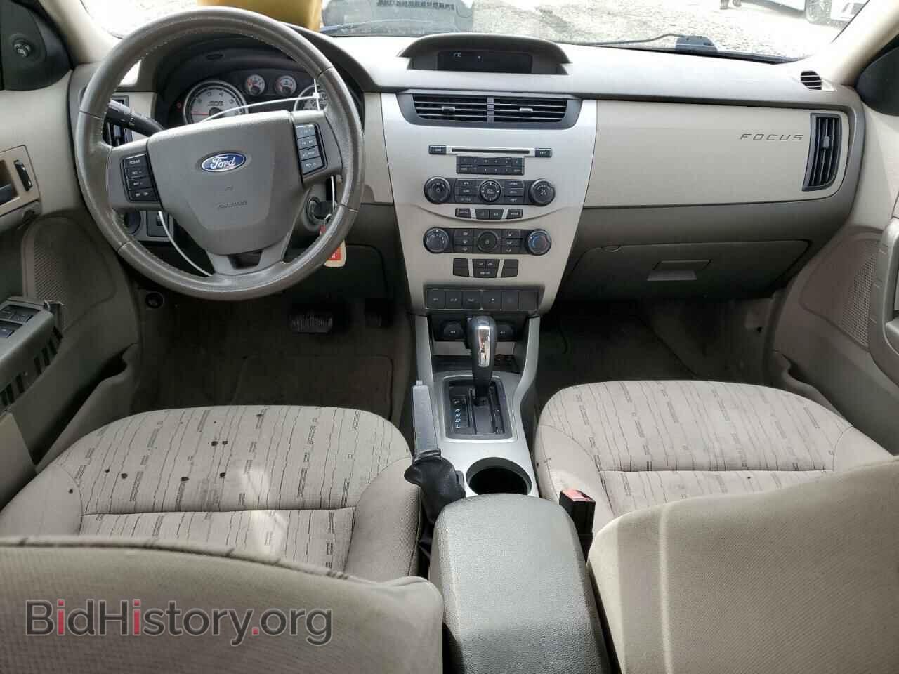 2011 FORD FOCUS - VIN: 1FAHP3FN6BW103349 - Photo 8
