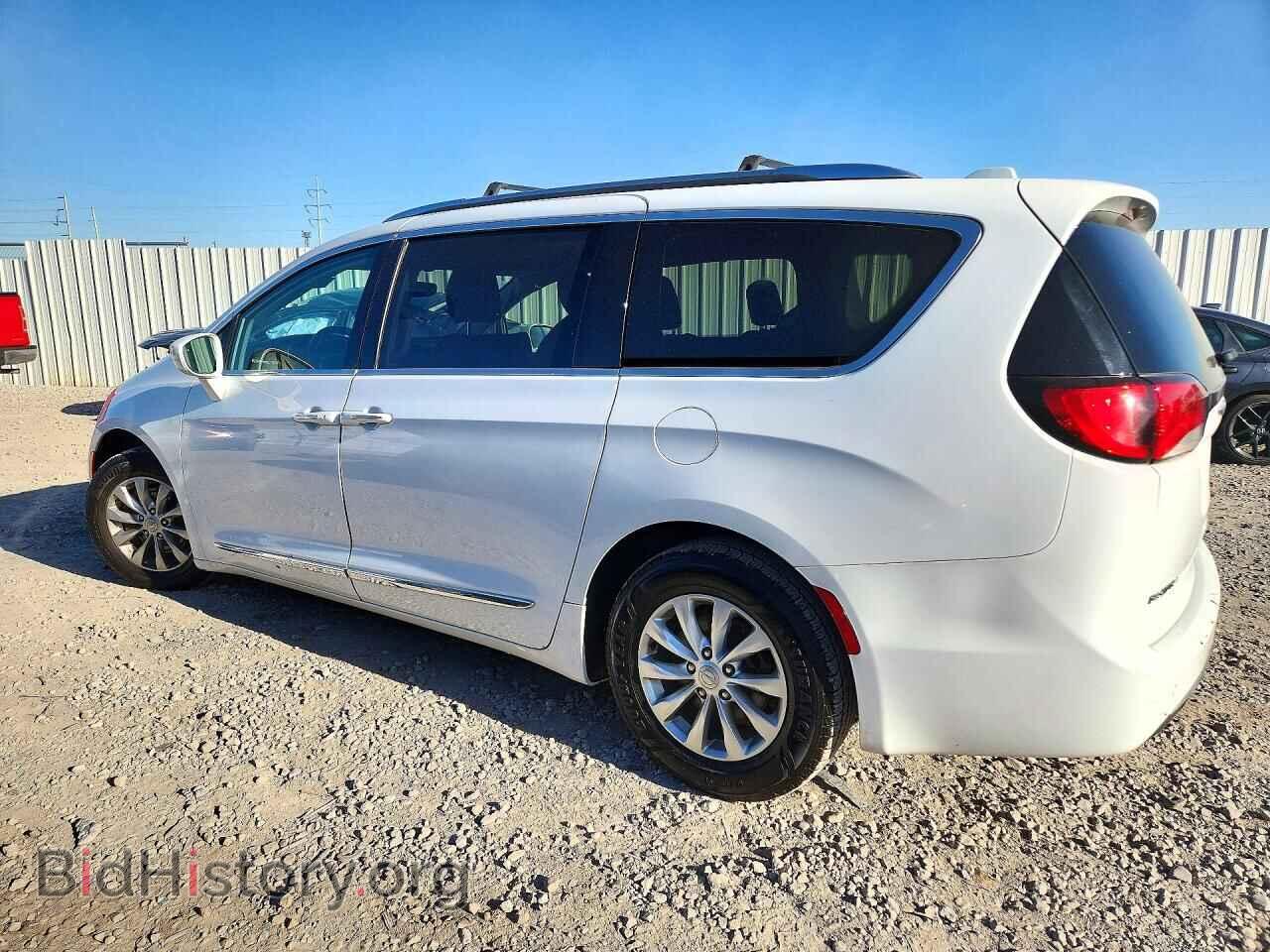 2019 CHRYSLER PACIFICA - VIN: 2C4RC1BGXKR732210 - Фото 2