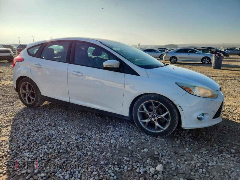 2014 Ford FOCUS (VIN 1FADP3K2XEL337574) — фото 4 из 13