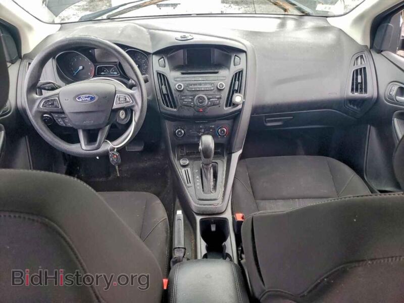 2017 Ford FOCUS (VIN 1FADP3F22HL316474) — фото 9 из 13