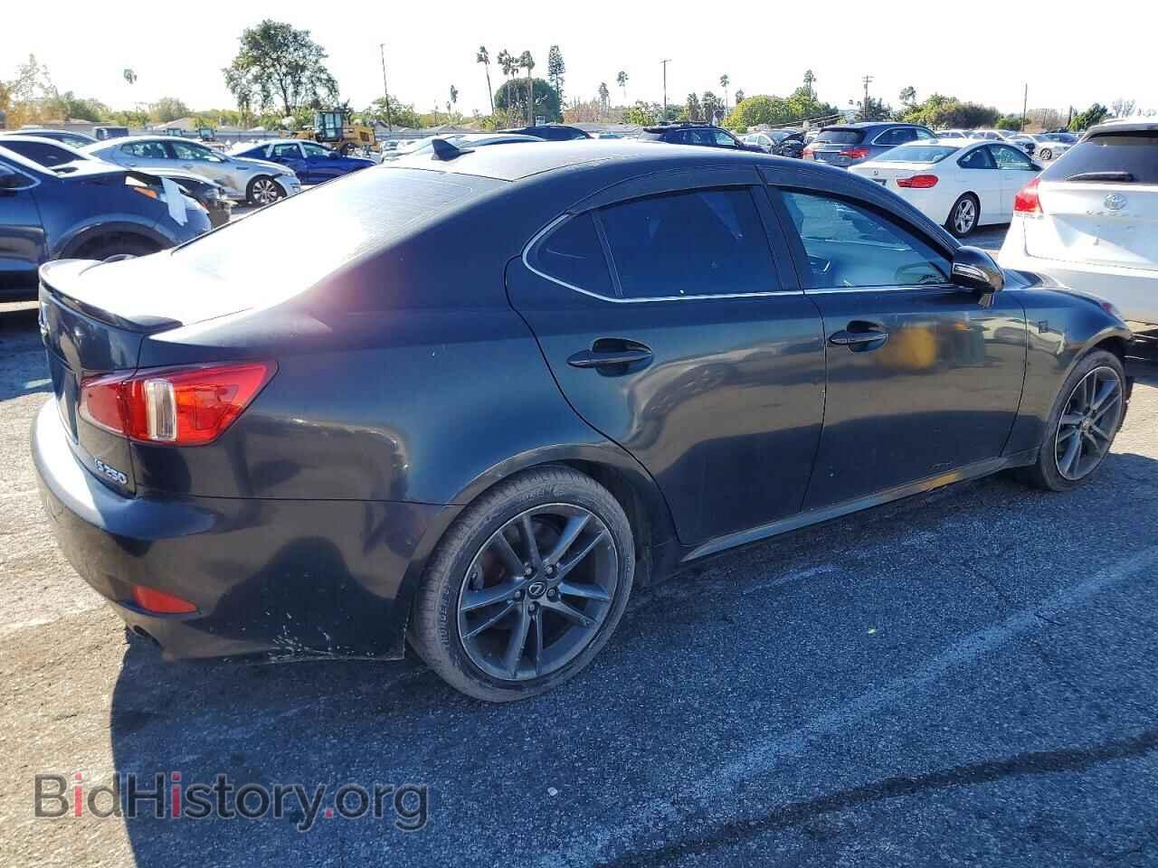 2011 LEXUS IS - VIN: JTHBF5C2XB2101215 - Photo 3