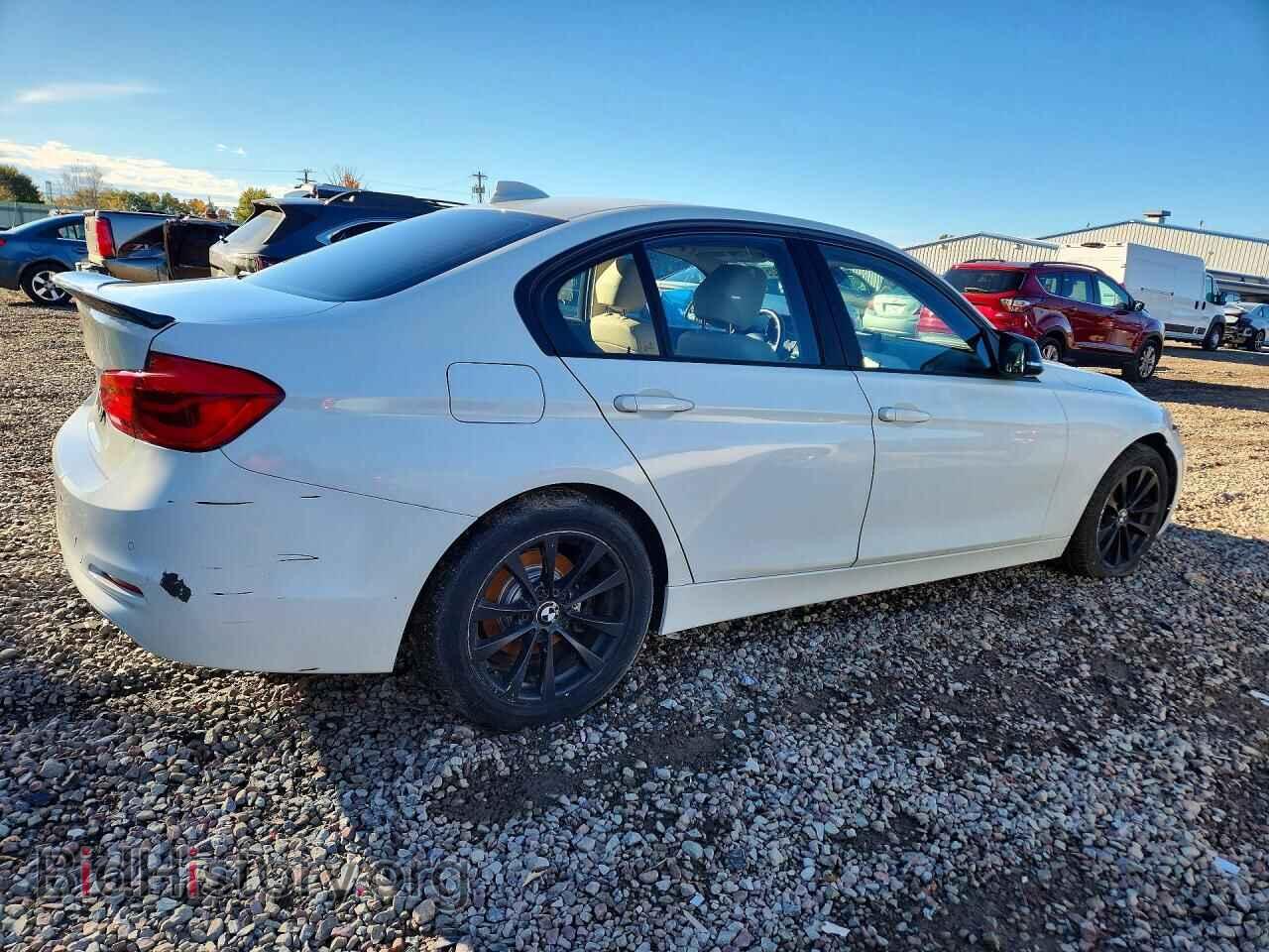 2018 BMW 3 SERIES - VIN: WBA8E5G59JNU46183 - Photo 3