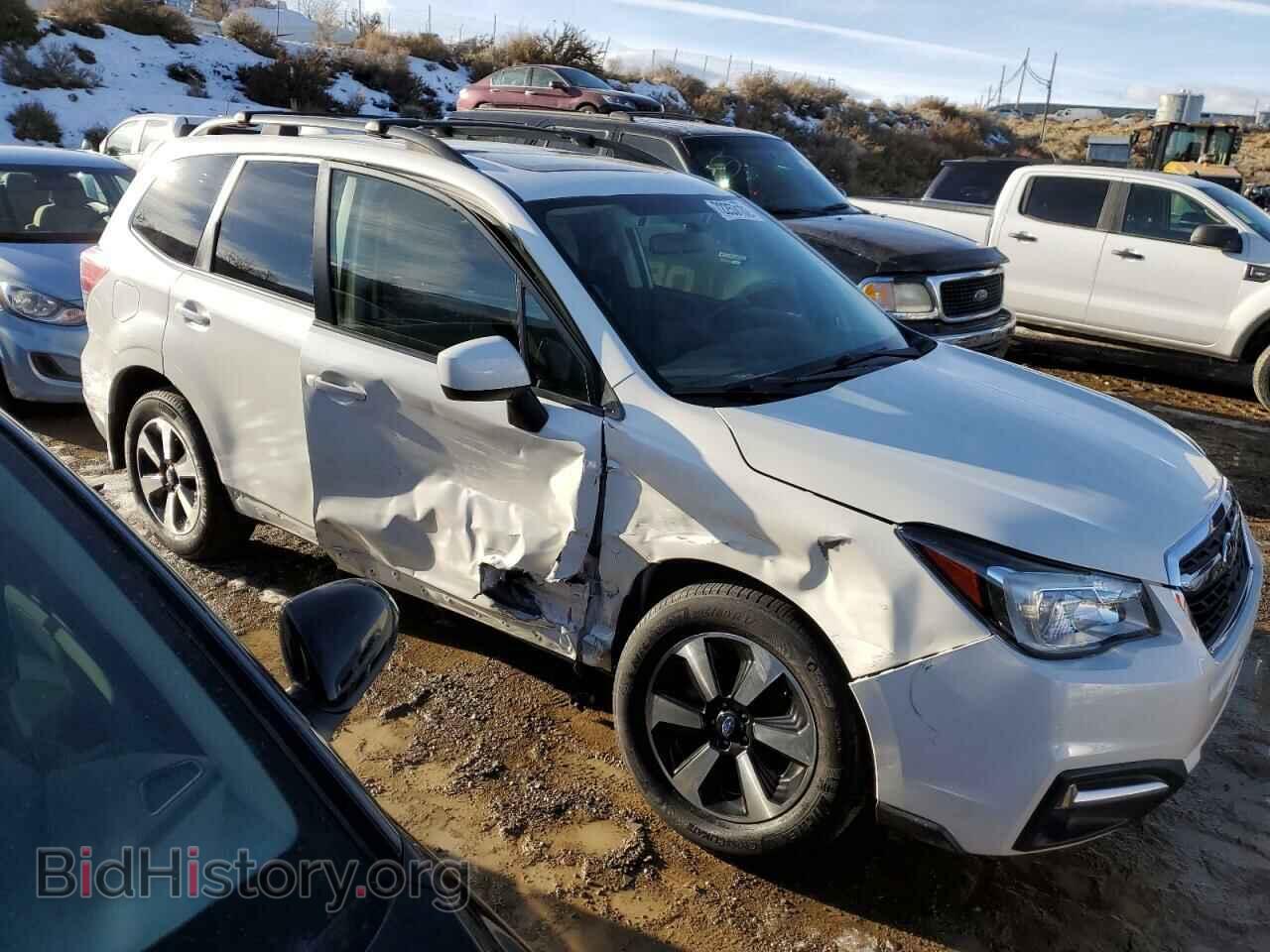 2017 SUBARU FORESTER - VIN: JF2SJAGC1HH458446 - Фото 4