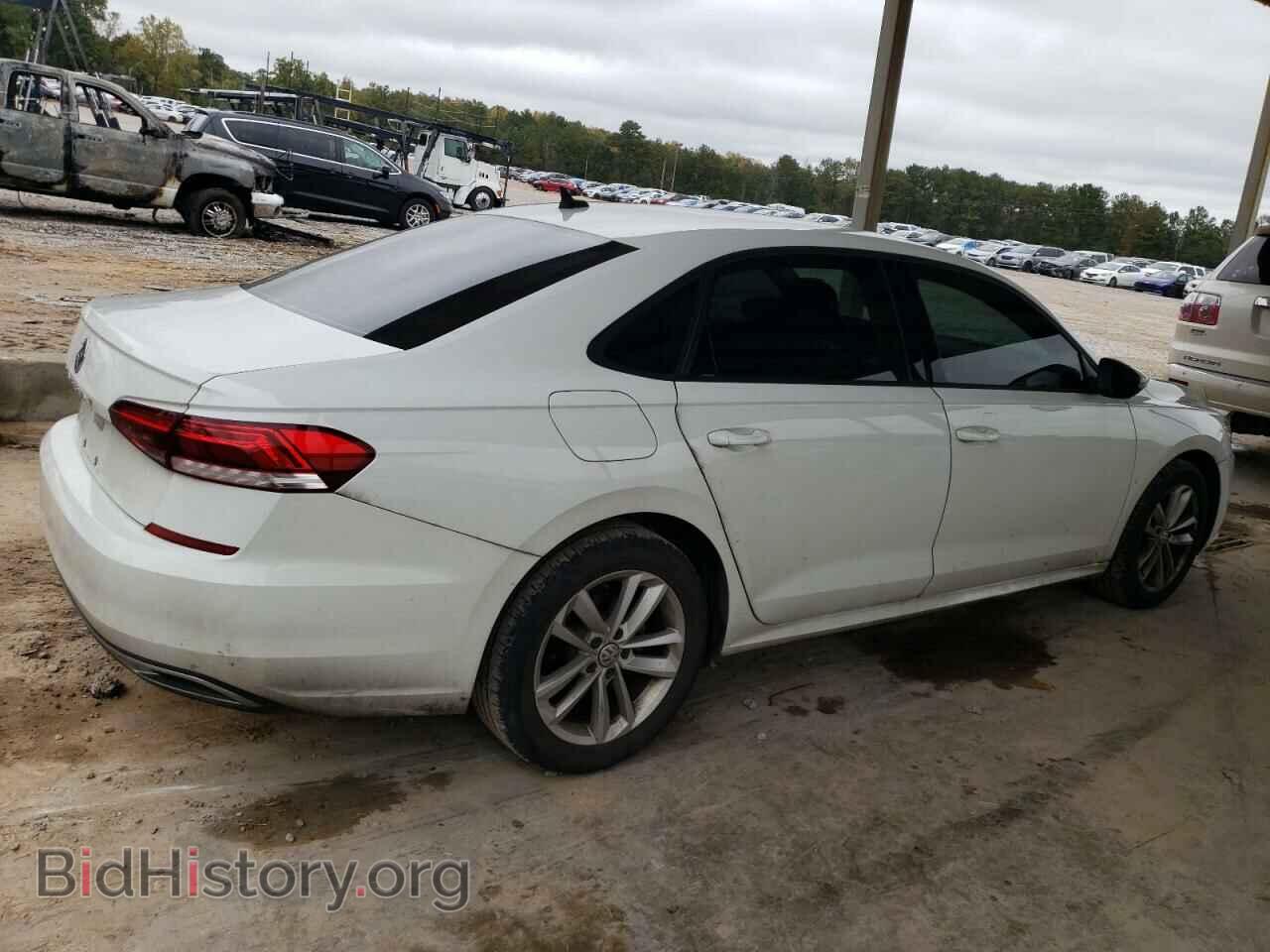 2020 VOLKSWAGEN PASSAT - VIN: 1VWAA7A33LC019905 - Фото 3