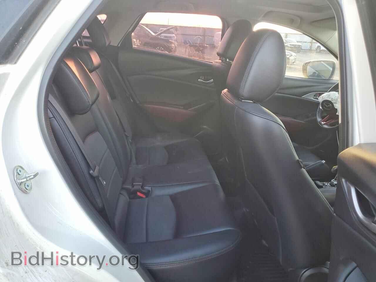2018 MAZDA CX-3 - VIN: JM1DKDC74J0307653 - Фото 11
