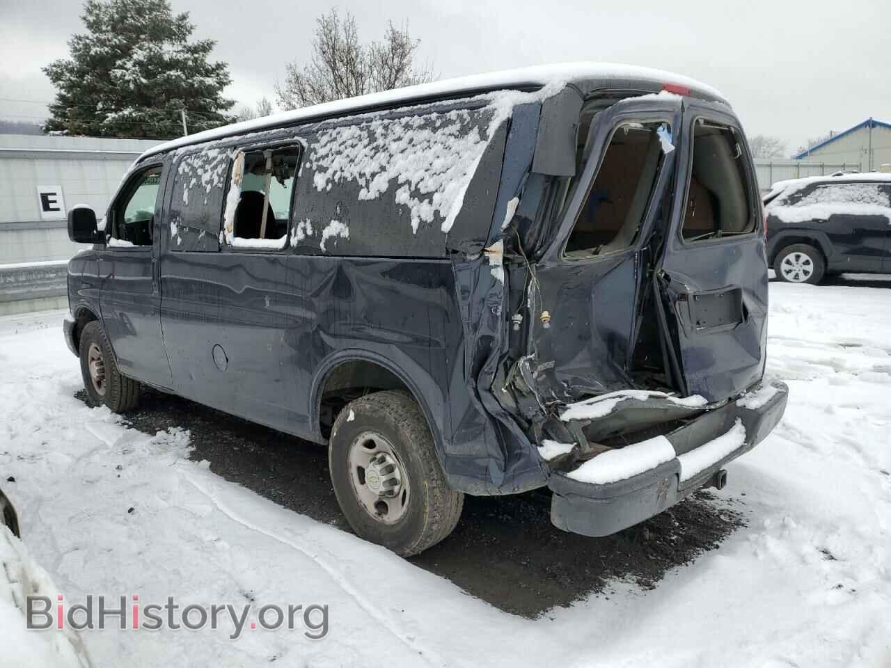 2010 CHEVROLET EXPRESS - VIN: 1GAZGPDG7A1161100 - Фото 2