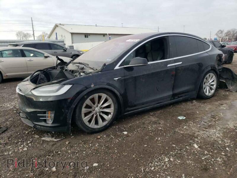 2017 Tesla MODEL X (VIN 5YJXCDE2XHF060954) — фото 1 из 12, Copart, повреждение: по всему кузову