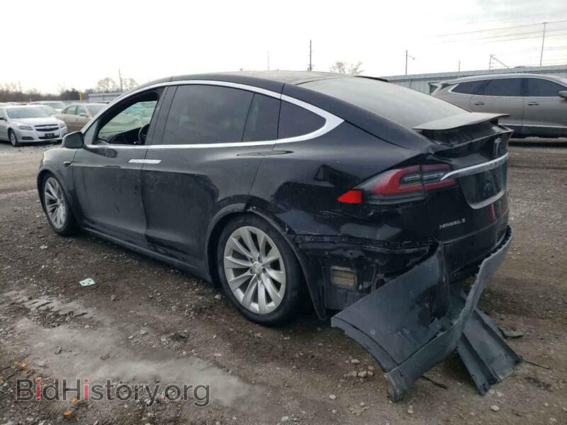 2017 Tesla MODEL X (VIN 5YJXCDE2XHF060954) — фото 2 из 12