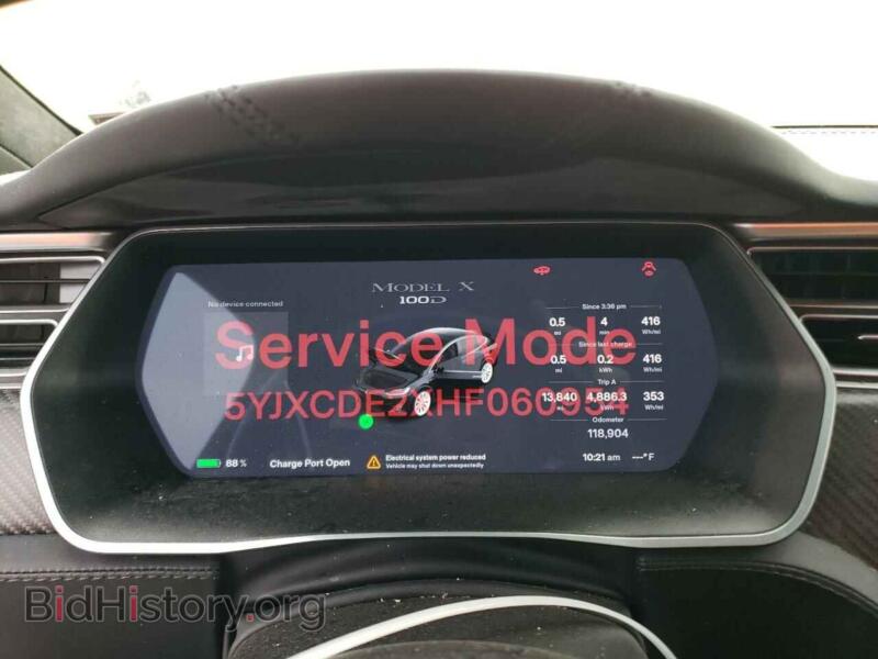 2017 Tesla MODEL X (VIN 5YJXCDE2XHF060954) — фото 9 из 12