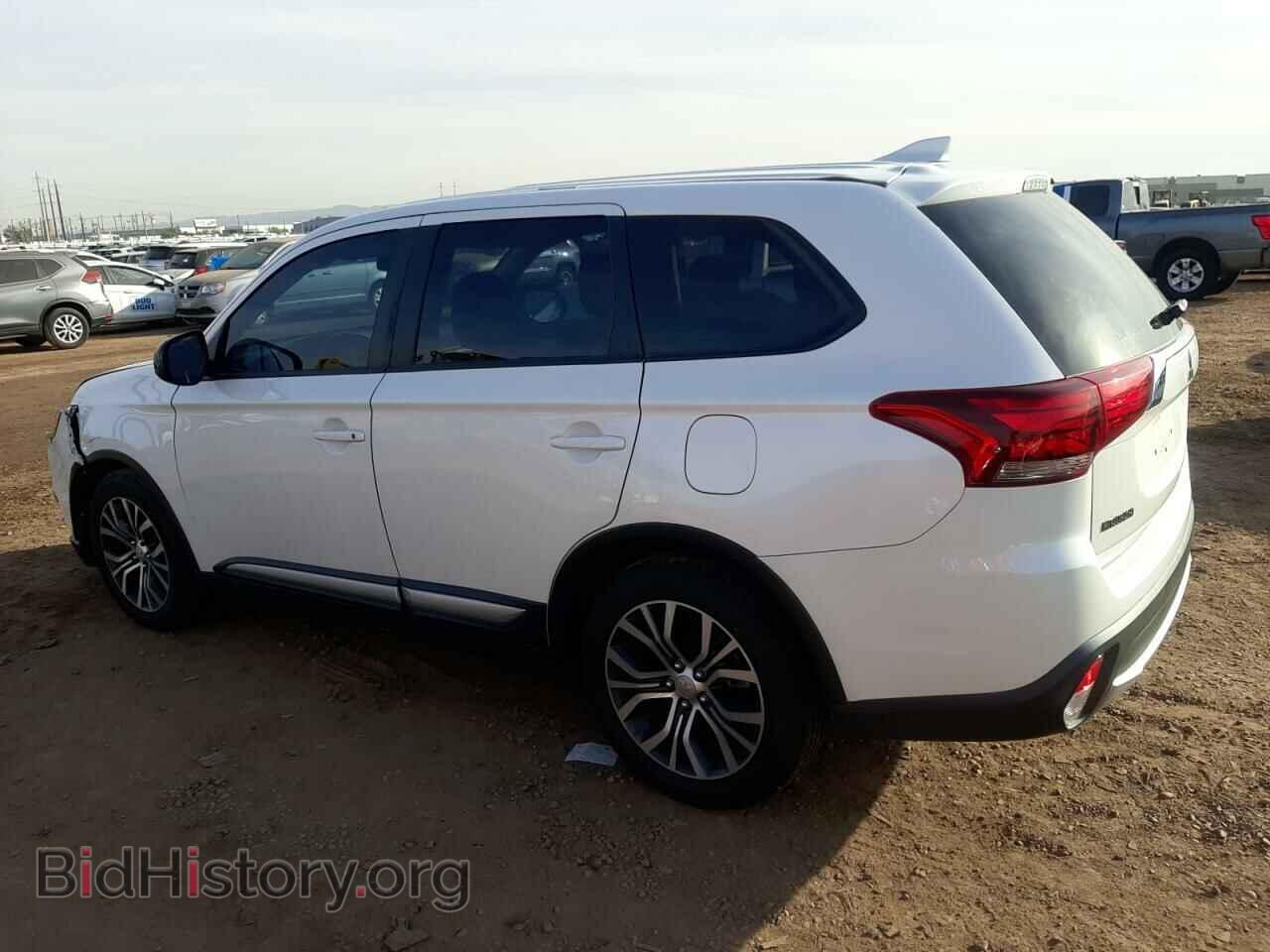 2017 MITSUBISHI OUTLANDER - VIN: JA4AD2A33HZ064290 - Фото 2