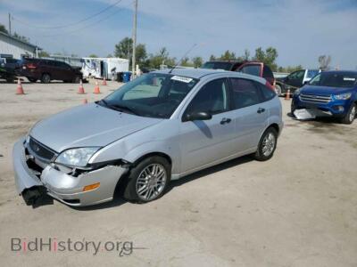2006 Ford FOCUS ZX5, silver — VIN 1FAFP37N96W161547, Copart