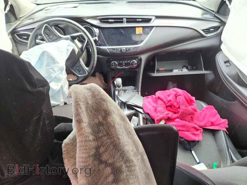 2021 Buick ENCORE (VIN KL4MMESLXMB100749) — photo 8 of 14