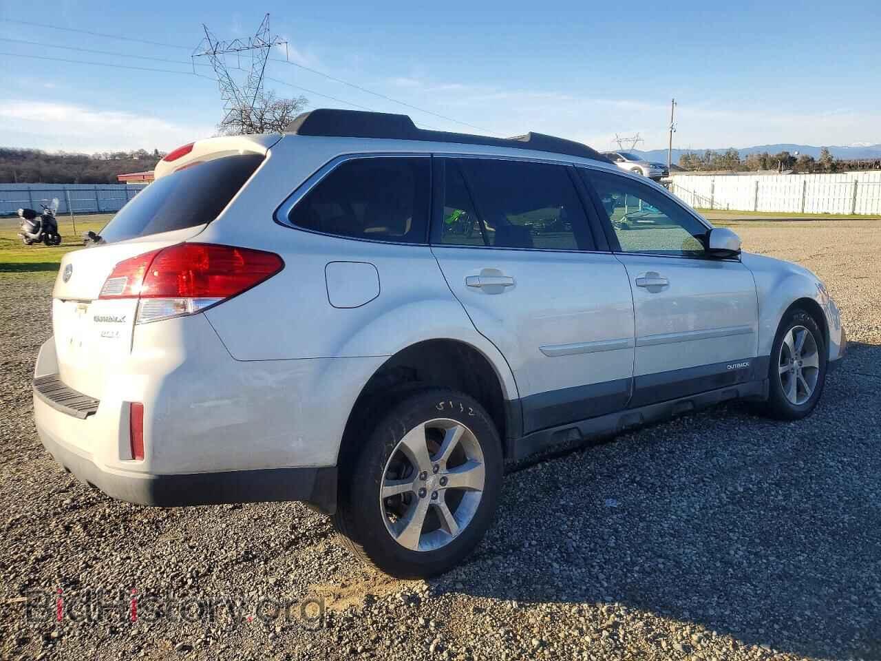 2013 SUBARU OUTBACK - VIN: 4S4BRBKC4D3233669 - Фото 3