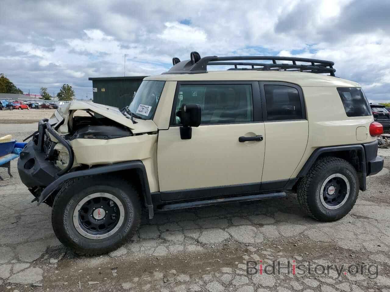 Фотография JTEBU4BF6AK072196 - TOYOTA FJ CRUISER 2010