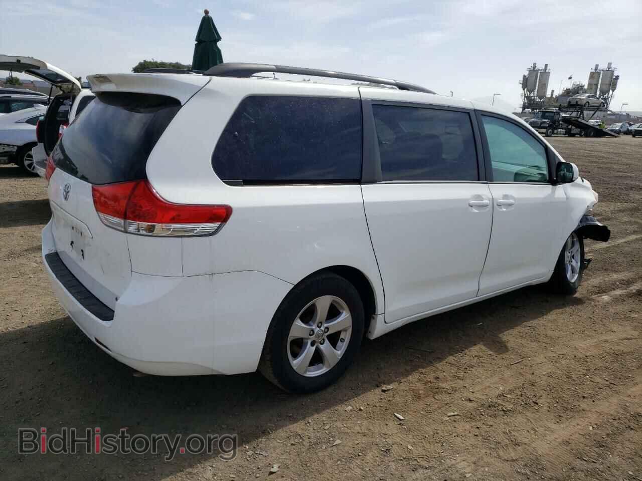 2014 TOYOTA All Models - VIN: 5TDKK3DC3ES439805 - Photo 3