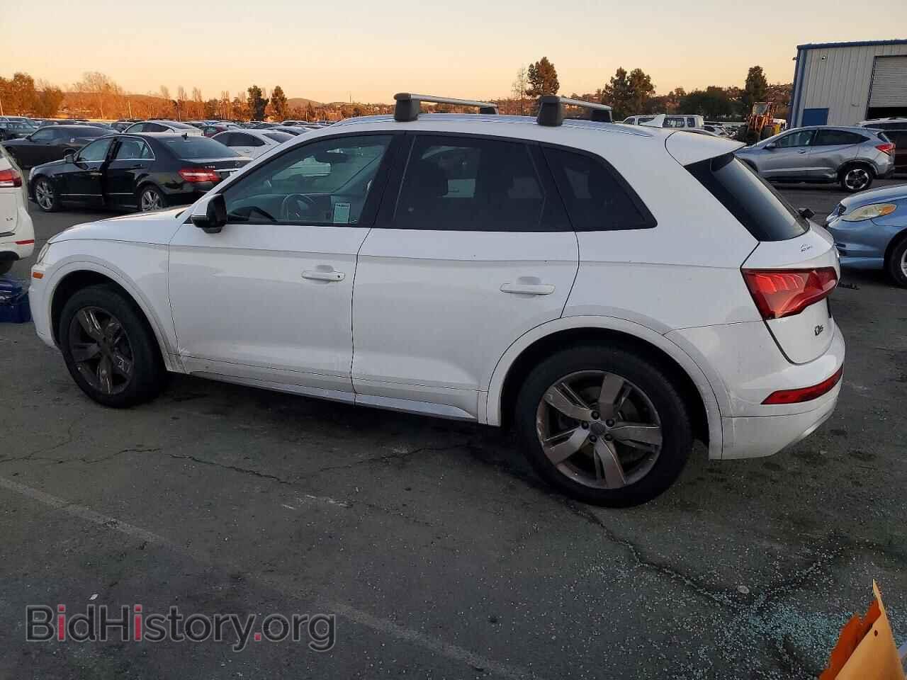 2018 AUDI Q5 - VIN: WA1ANAFY4J2030420 - Фото 2