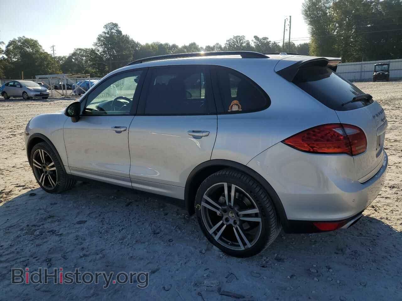 2011 PORSCHE CAYENNE - VIN: WP1AB2A26BLA53411 - Фото 2