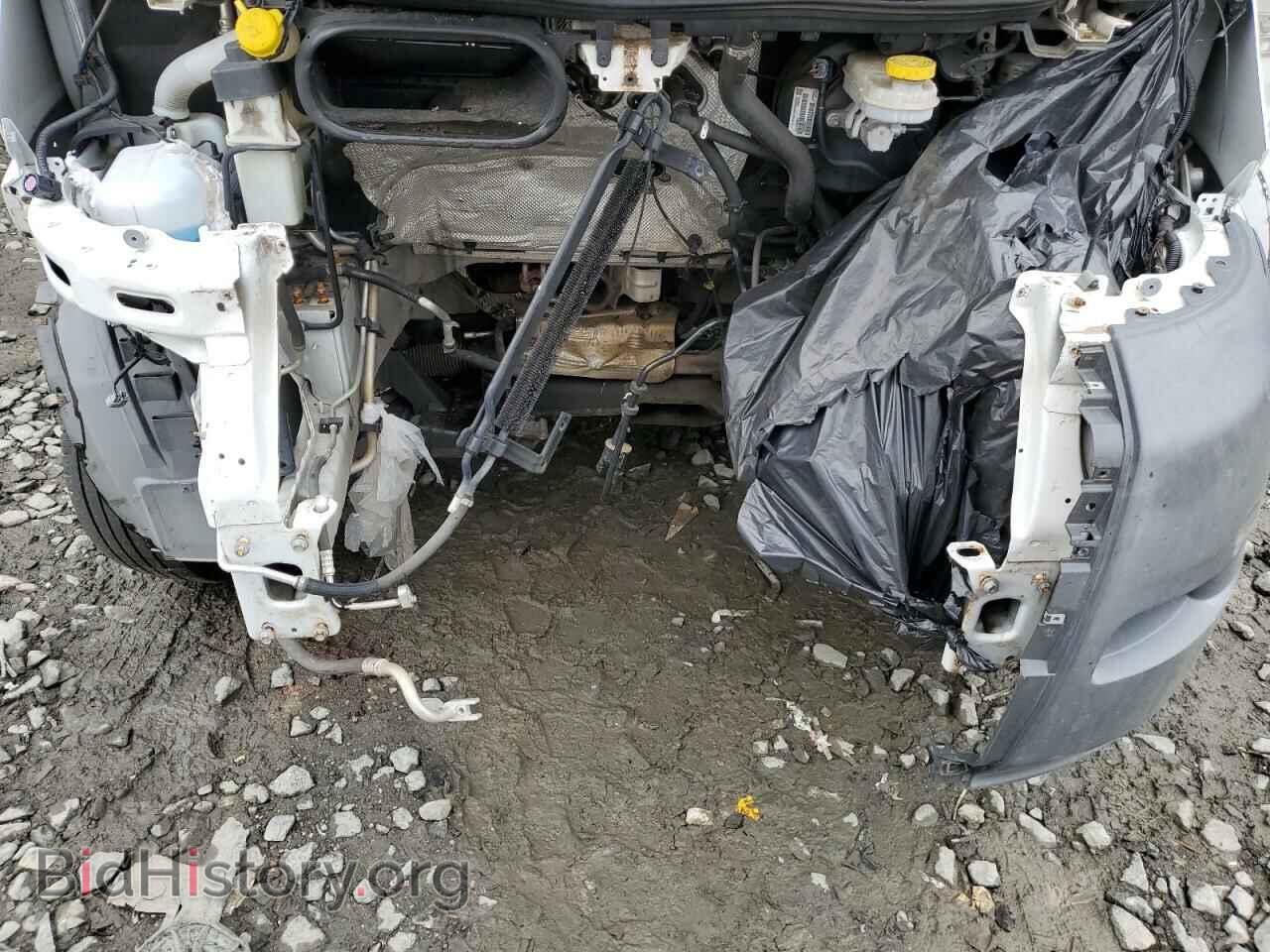2018 RAM All Models - VIN: 3C6TRVBG8JE116461 - Photo 12