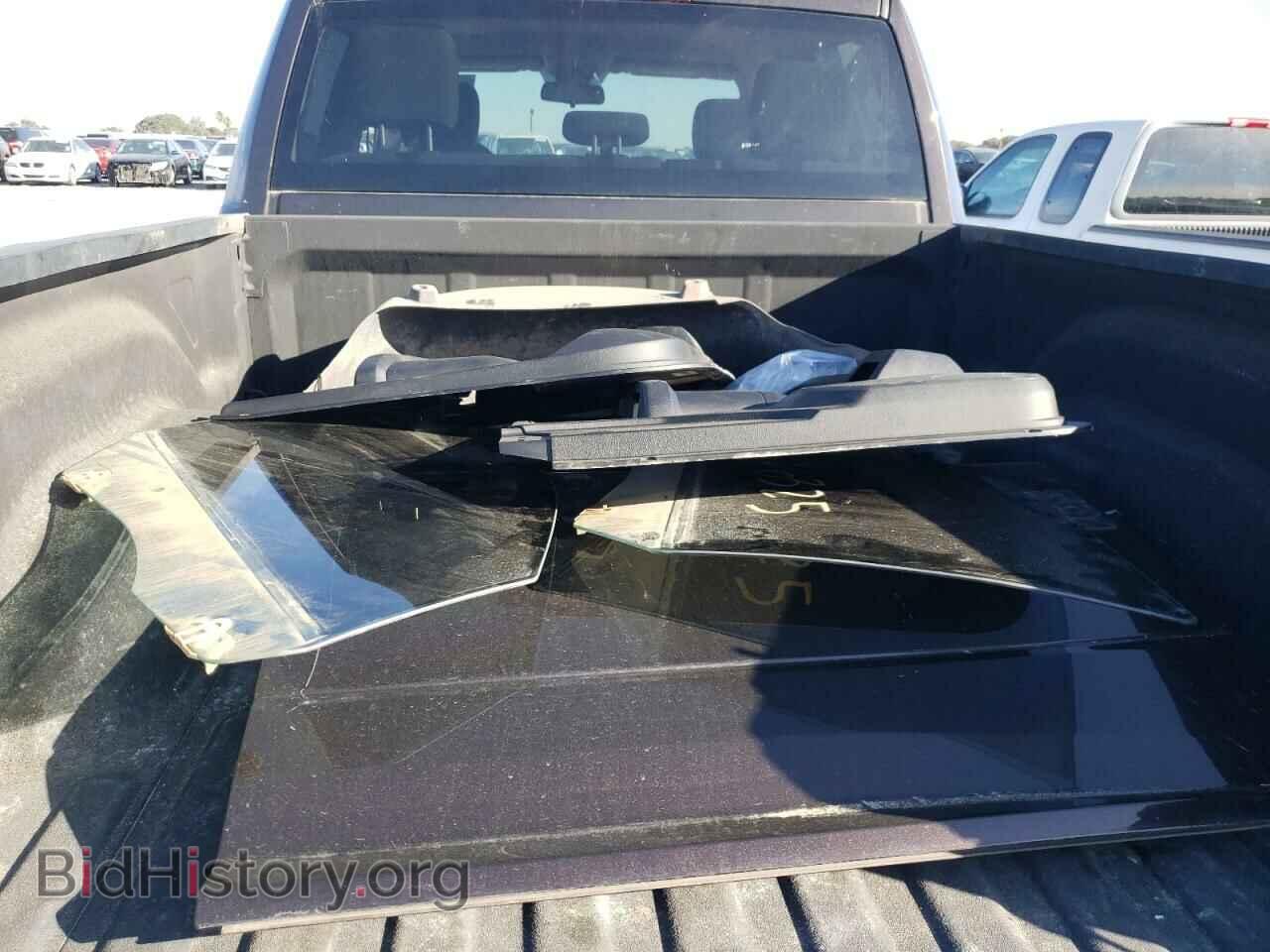 2016 RAM All Models - VIN: 3C6UR5CL6GG379688 - Photo 12
