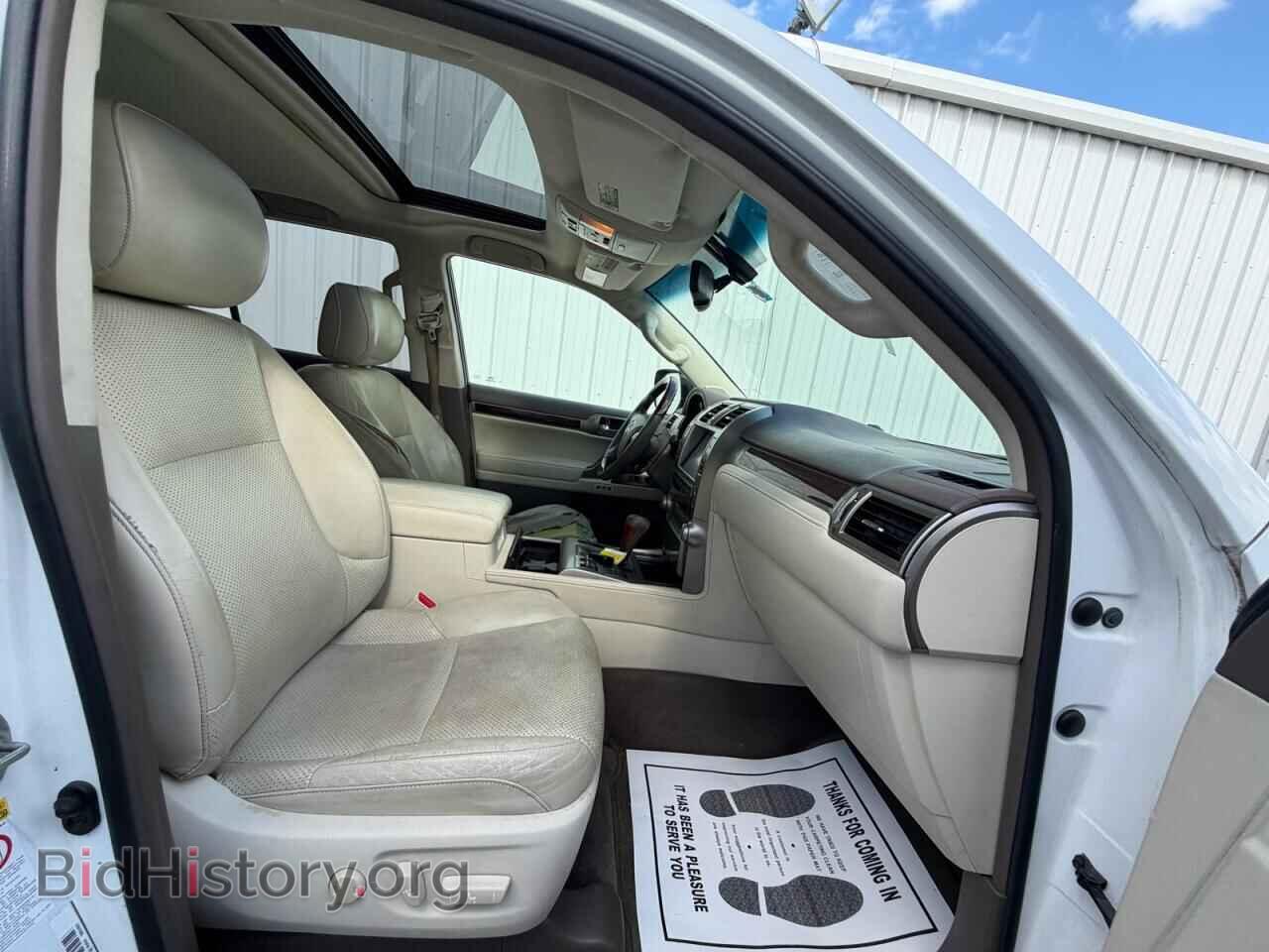2011 LEXUS GX - VIN: JTJBM7FX3B5030154 - Фото 5