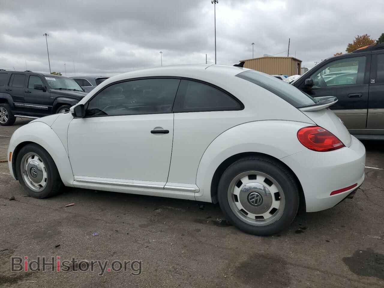 2015 VOLKSWAGEN BEETLE - VIN: 3VWF17AT3FM655281 - Фото 2