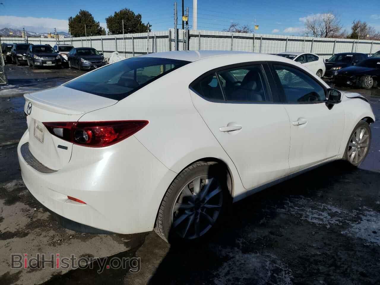 2018 MAZDA 3 - VIN: 3MZBN1V35JM197049 - Фото 3