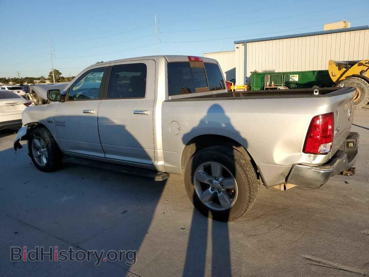 2017 RAM 1500 - VIN: 3C6RR6LT3HG637016 - Photo 2