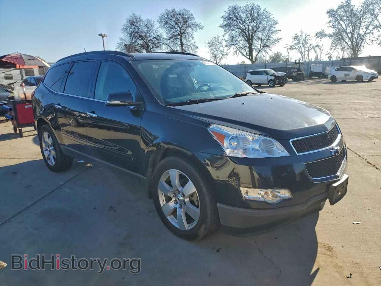 2009 CHEVROLET TRAVERSE - VIN: 1GNEV23D99S123564 - Фото 4