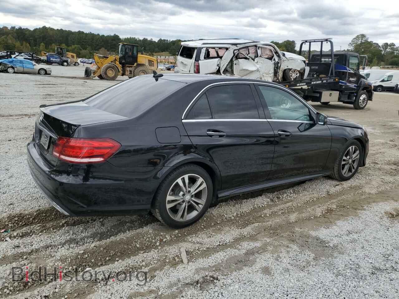 2014 MERCEDES-BENZ E-CLASS - VIN: WDDHF5KB2EA875925 - Photo 3