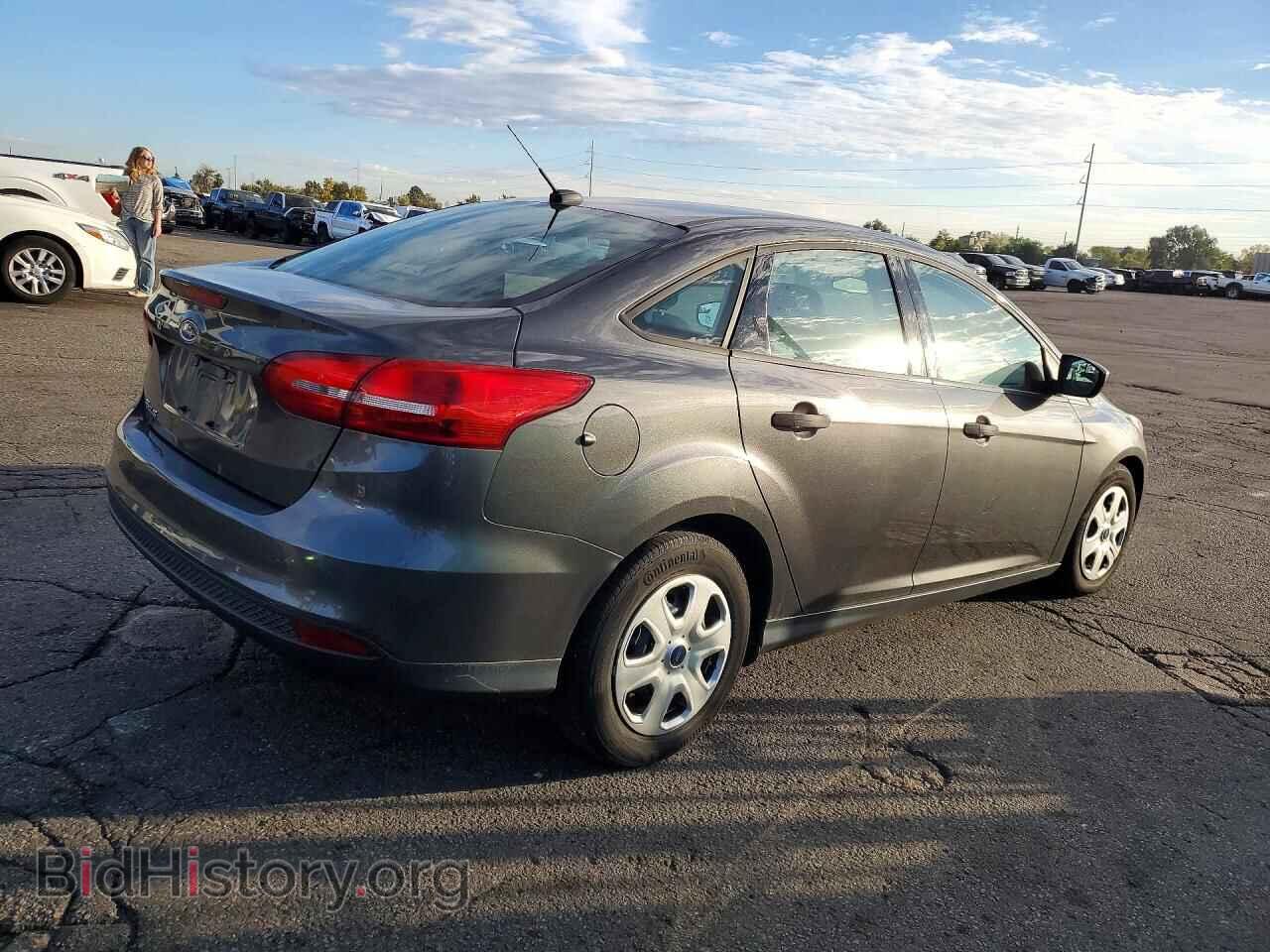 2017 Ford FOCUS (VIN 1FADP3E2XHL324873) — фото 3 из 12
