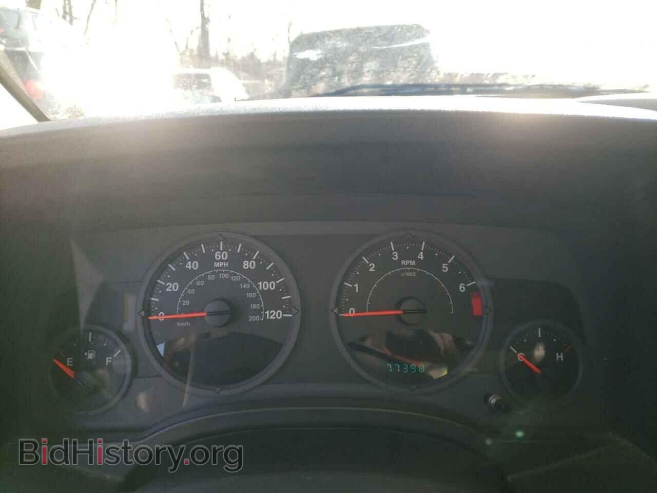 2008 JEEP COMPASS - VIN: 1J8FF47W08D628082 - Photo 9
