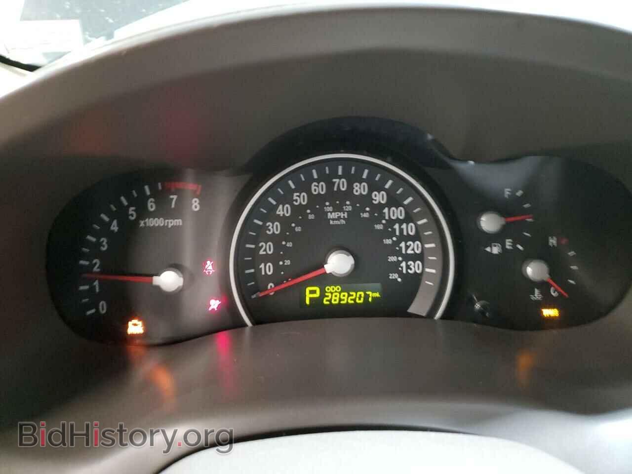 2011 KIA All Models - VIN: KNDMG4C71B6373142 - Фото 9