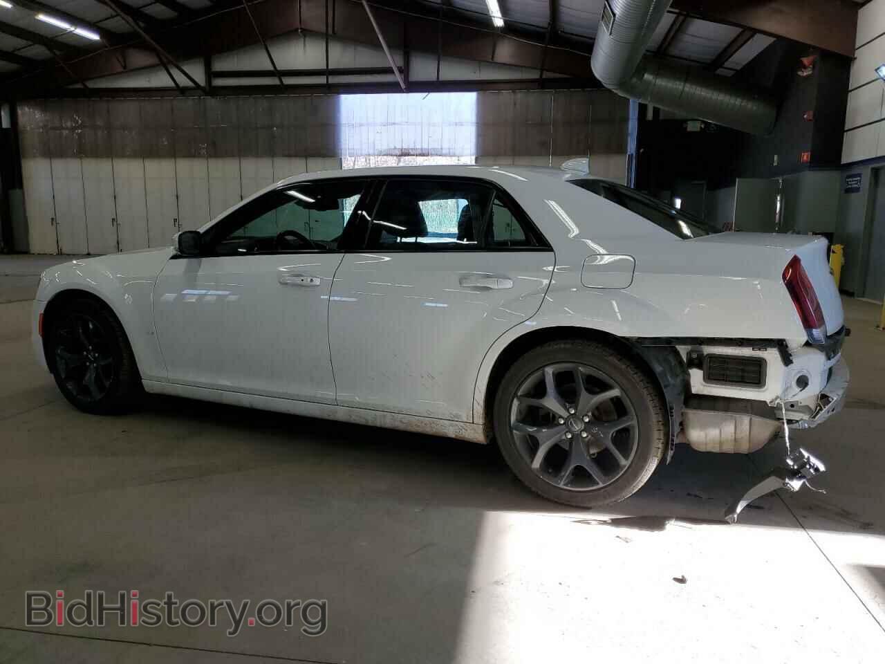 2021 CHRYSLER 300 - VIN: 2C3CCABG6MH528992 - Фото 2