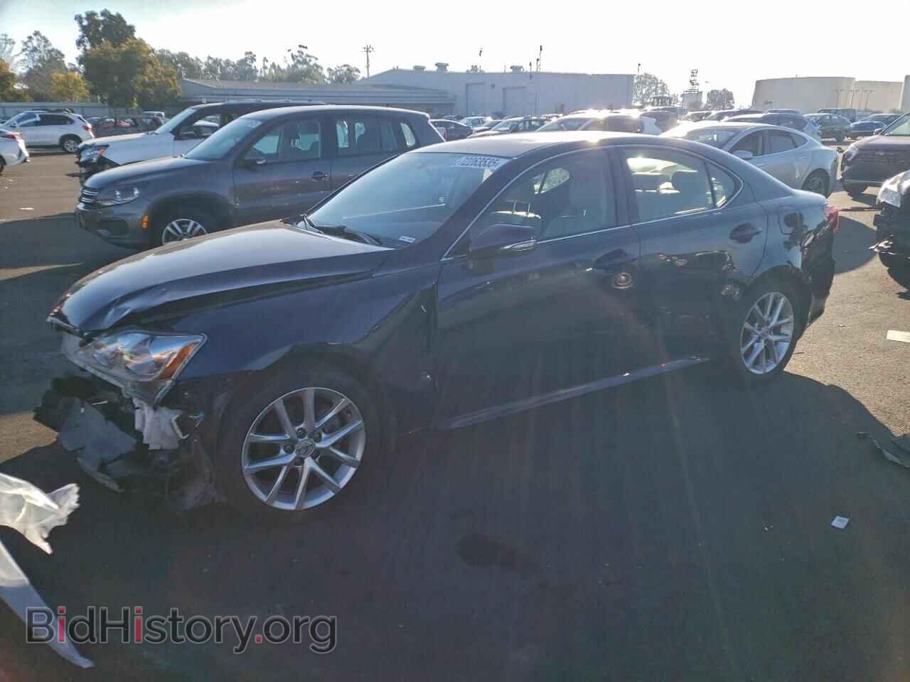 Photo JTHBF5C24C5181806 - LEXUS IS 2012