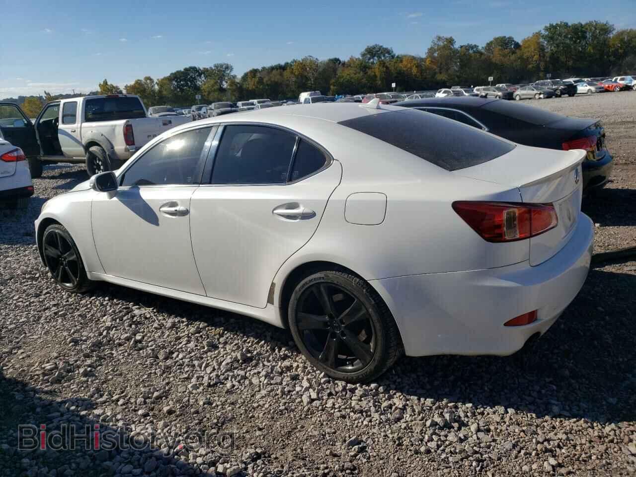 2011 LEXUS IS - VIN: JTHBF5C21B5154724 - Фото 2