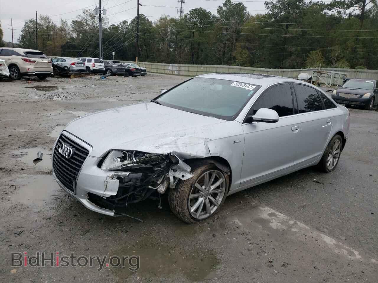 Photo WAUKGAFB1BN046135 - AUDI A6 2011