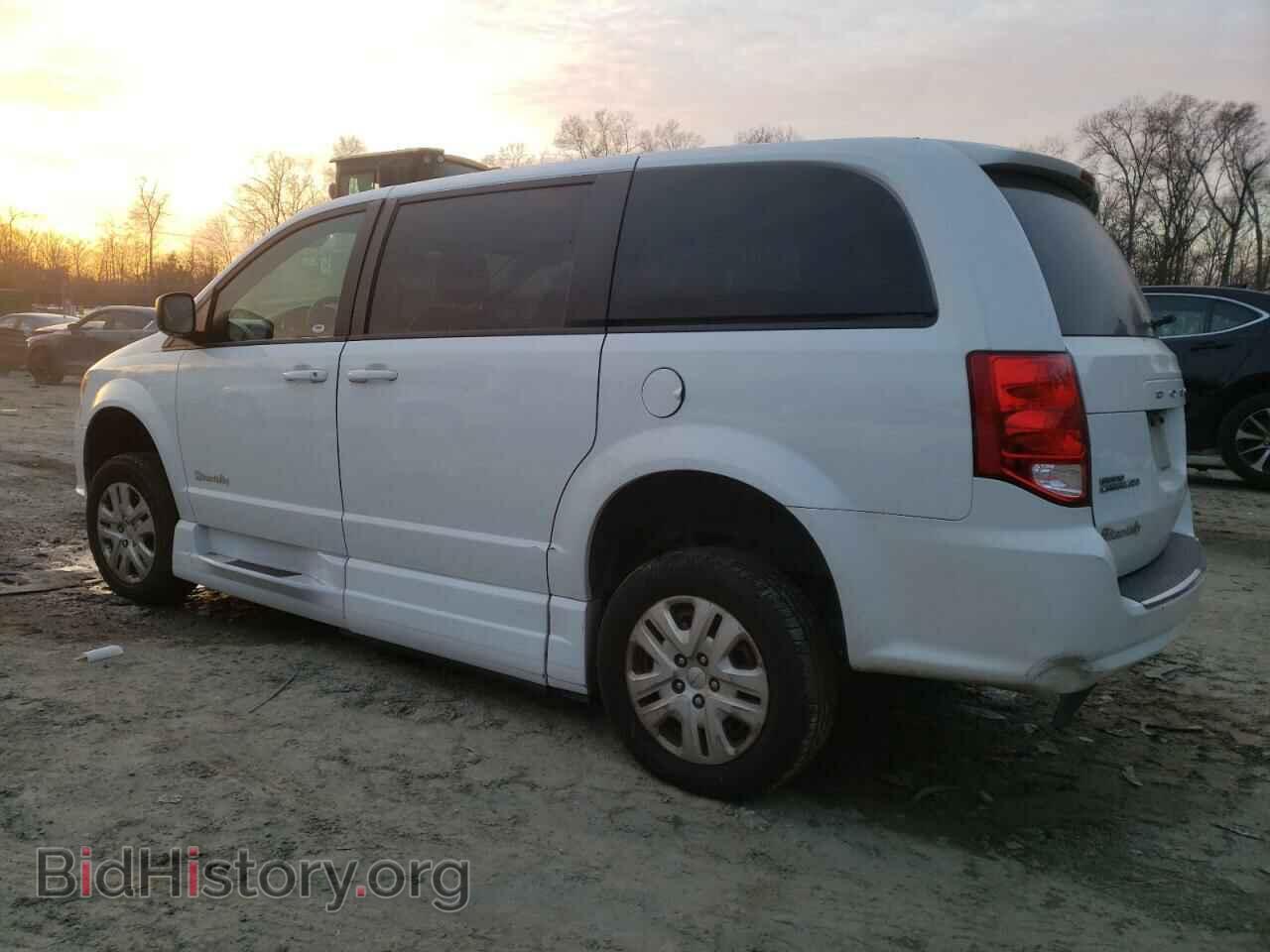 2018 DODGE CARAVAN - VIN: 2C4RDGBG4JR303658 - Фото 2