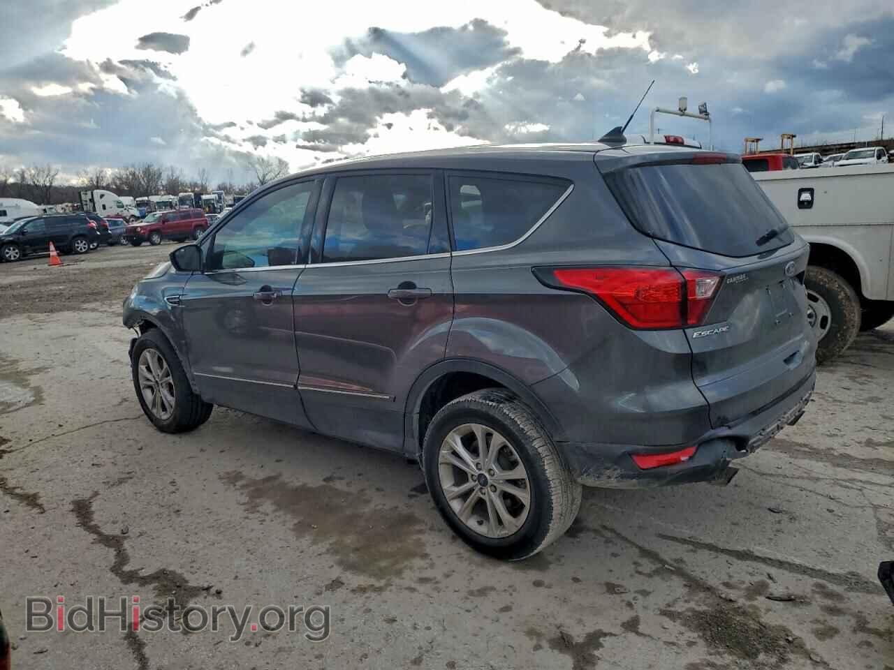 2019 FORD ESCAPE - VIN: 1FMCU0GD8KUB58152 - Фото 2