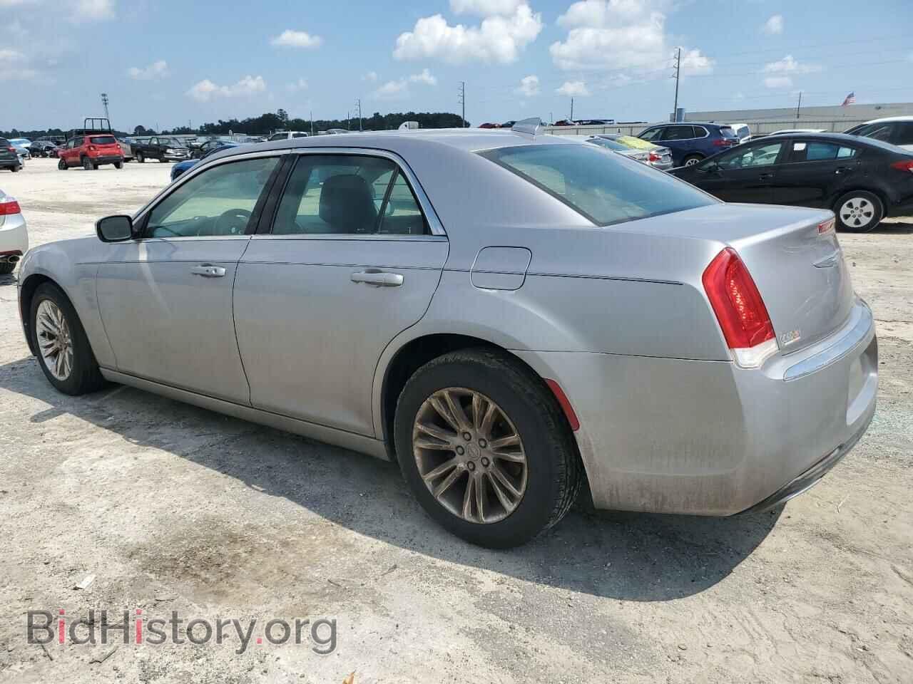 2017 CHRYSLER 300 - VIN: 2C3CCAAG5HH529848 - Фото 2