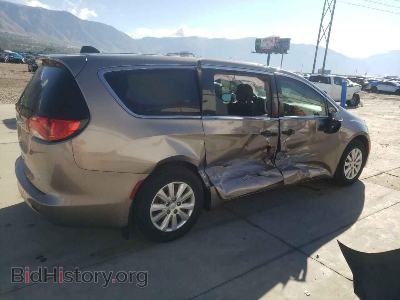 2018 CHRYSLER PACIFICA - VIN: 2C4RC1AG9JR104316 - Фото 3