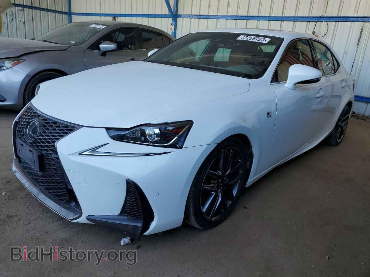 Photo JTHCZ1D26J5015433 - LEXUS IS 2018