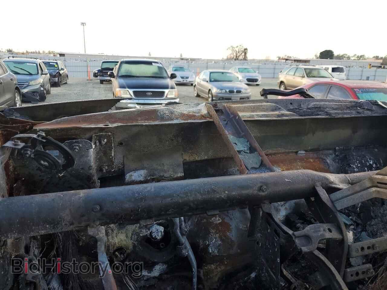 2017 RAM All Models - VIN: 3C6UR5HL4HG615586 - Photo 9