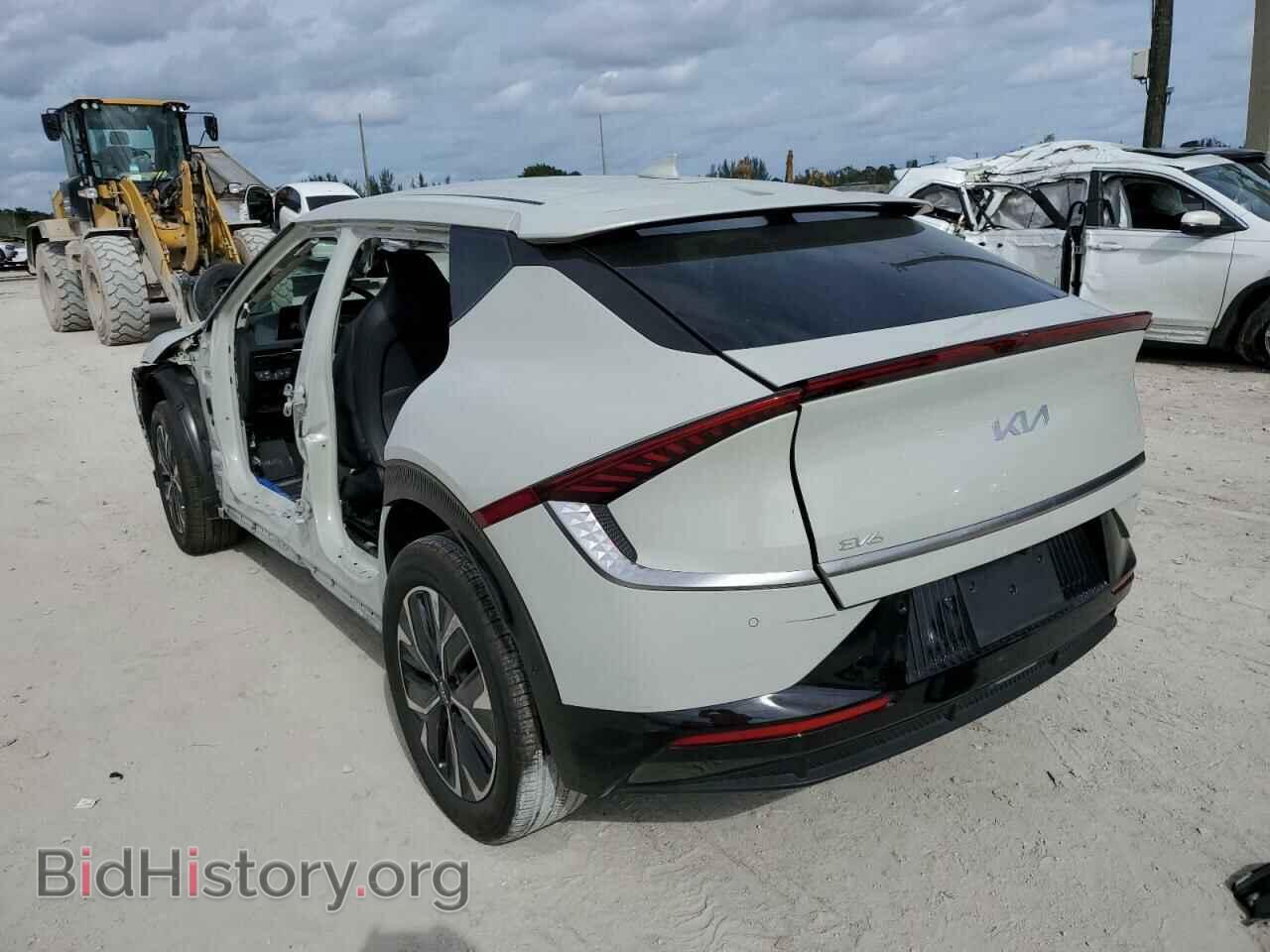 2022 KIA EV6 LIGHT - VIN: KNDC3DLCXN5034202 - Фото 2