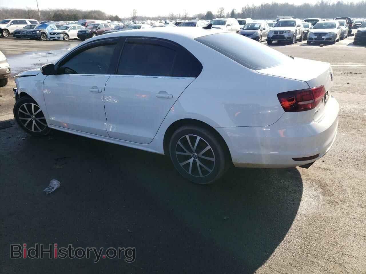 2017 VOLKSWAGEN JETTA - VIN: 3VWDB7AJ3HM307325 - Фото 2