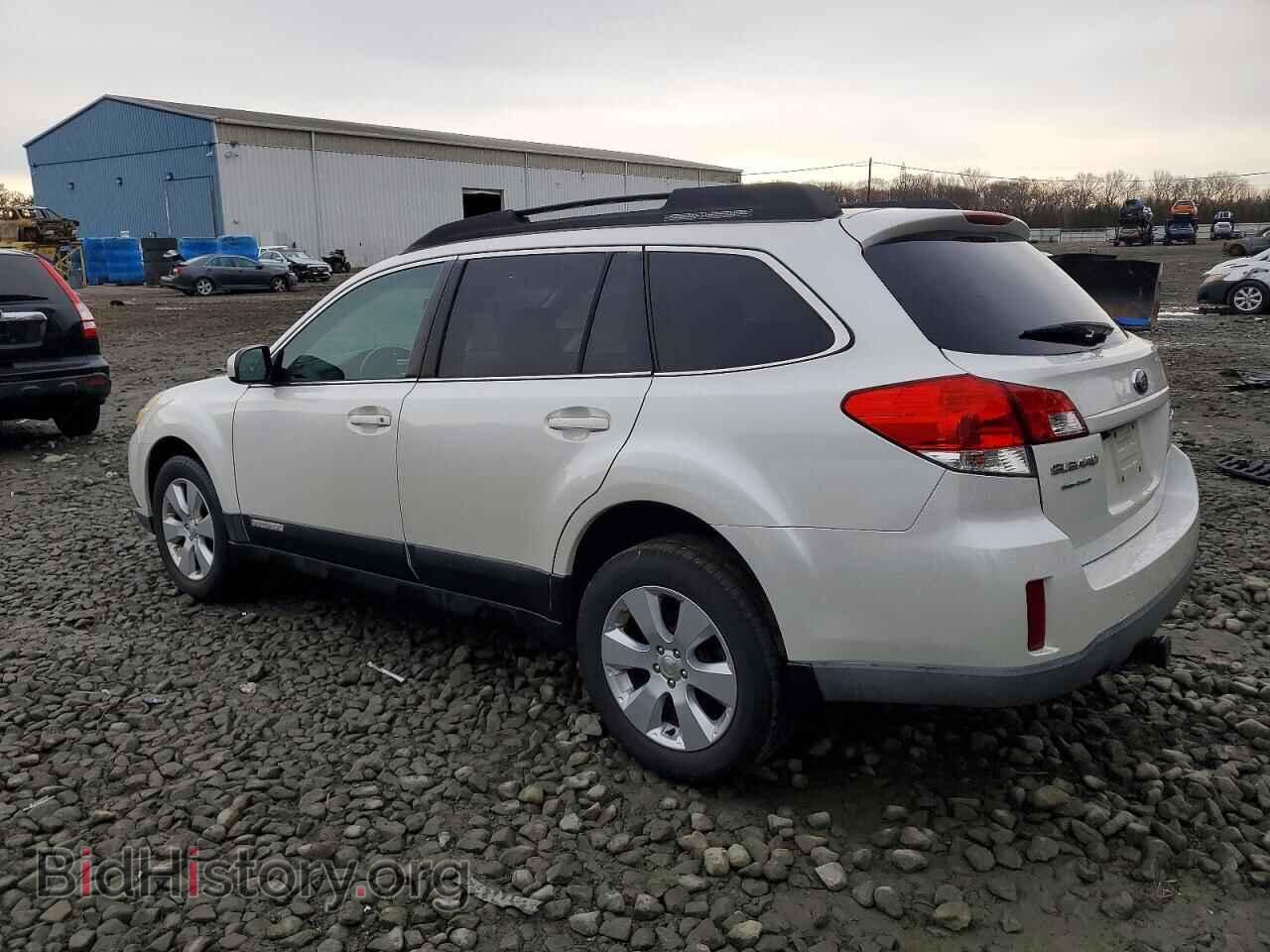 2011 SUBARU OUTBACK - VIN: 4S4BRBGC7B3426582 - Фото 2