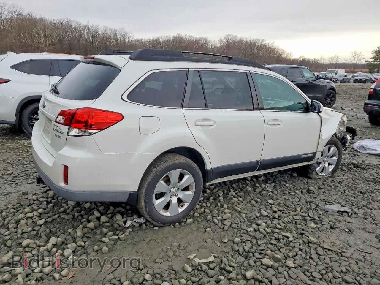 2011 SUBARU OUTBACK - VIN: 4S4BRBGC7B3426582 - Фото 3
